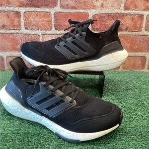 Adidas Ultraboost 21 Core Black womens running shoes size 9